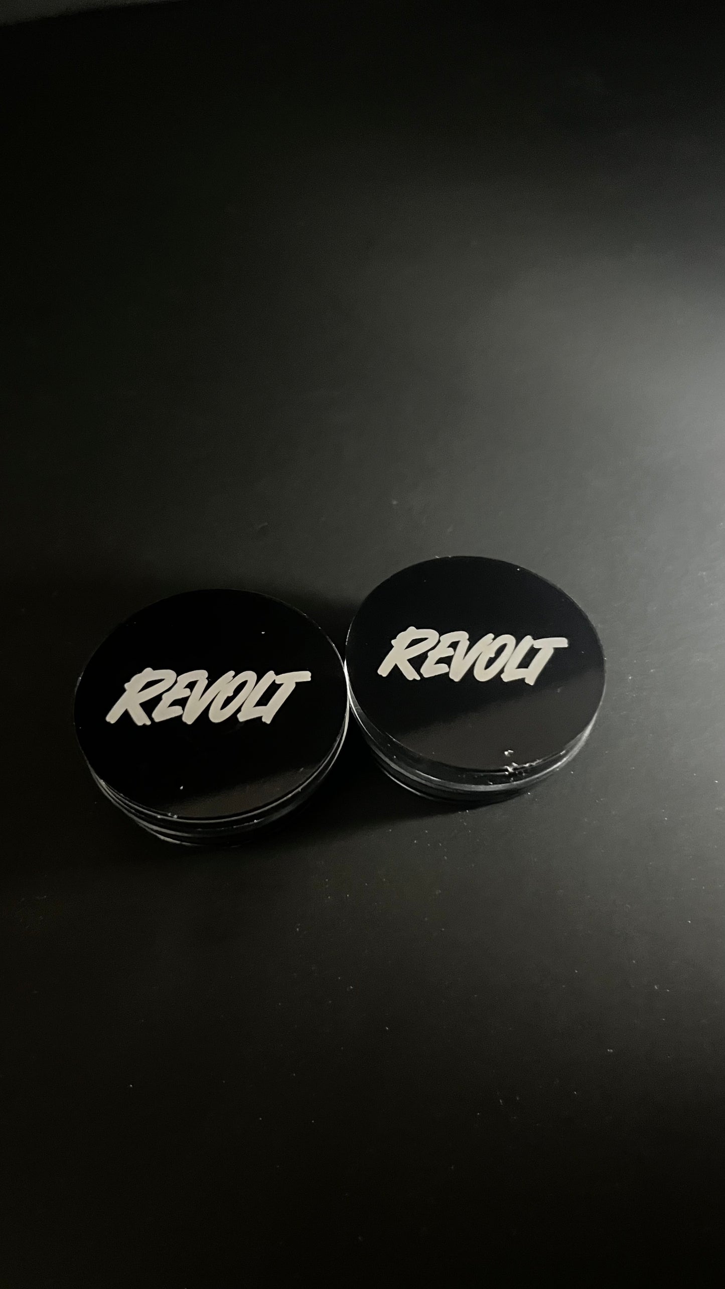 Revolt pop socket spinner