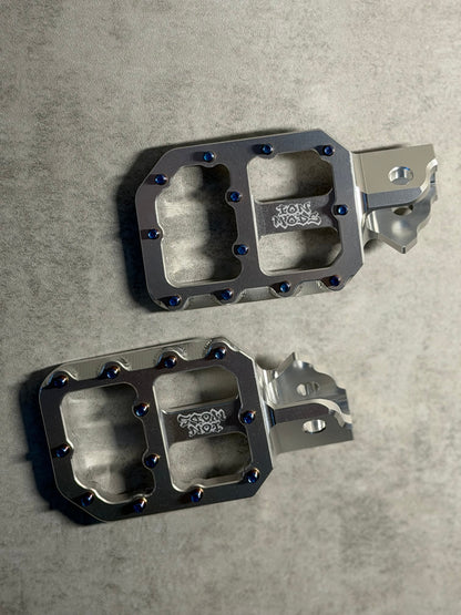 CNC Titanium Foot Pegs
