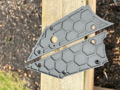 “Hex” style x3 side plastics
