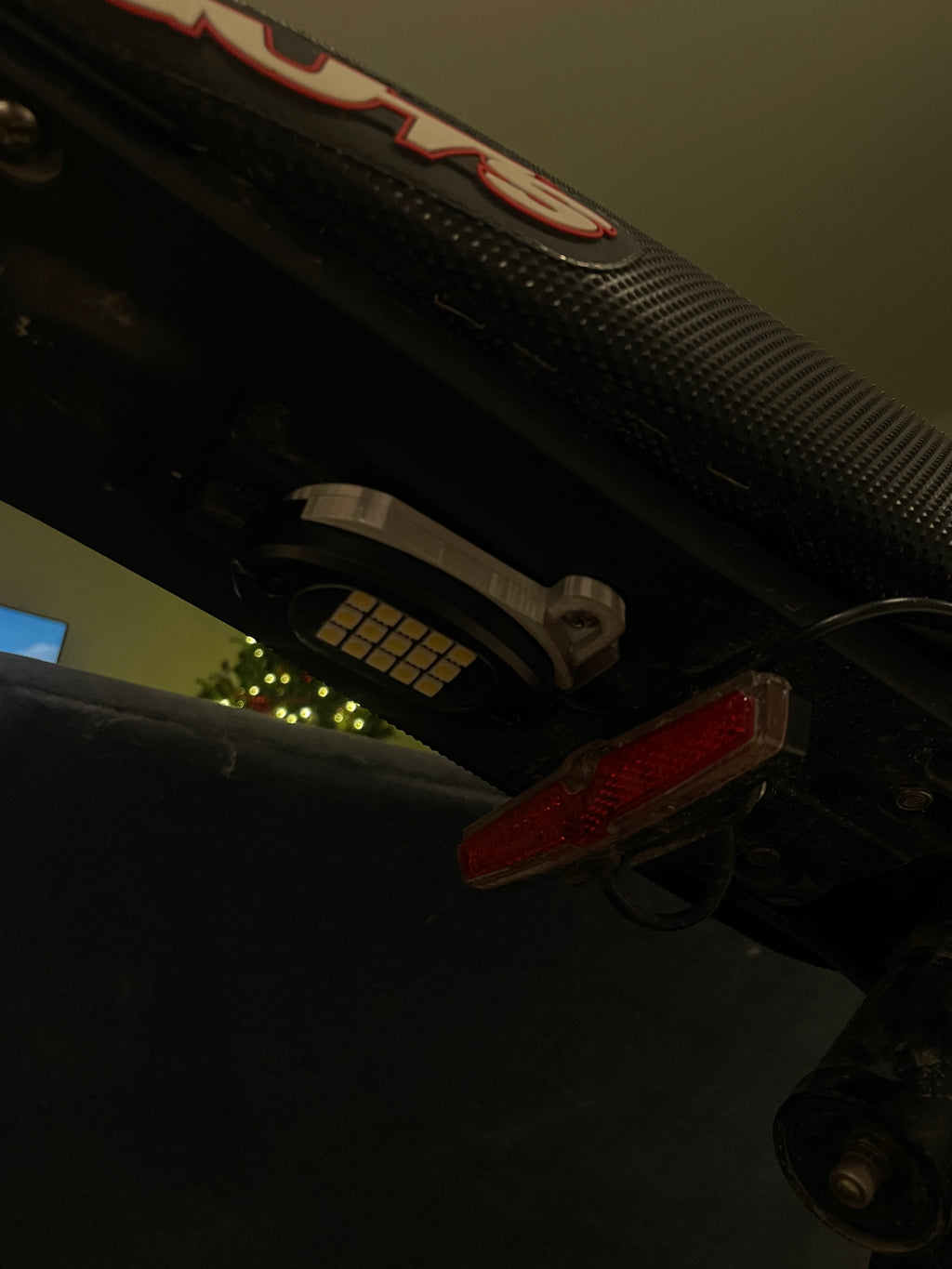 Battery powered rock lights